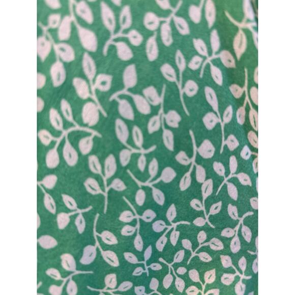 Draper James RSVP Dress Women M Green White Floral Rayon Lined Cottage Boho - Picture 3 of 6